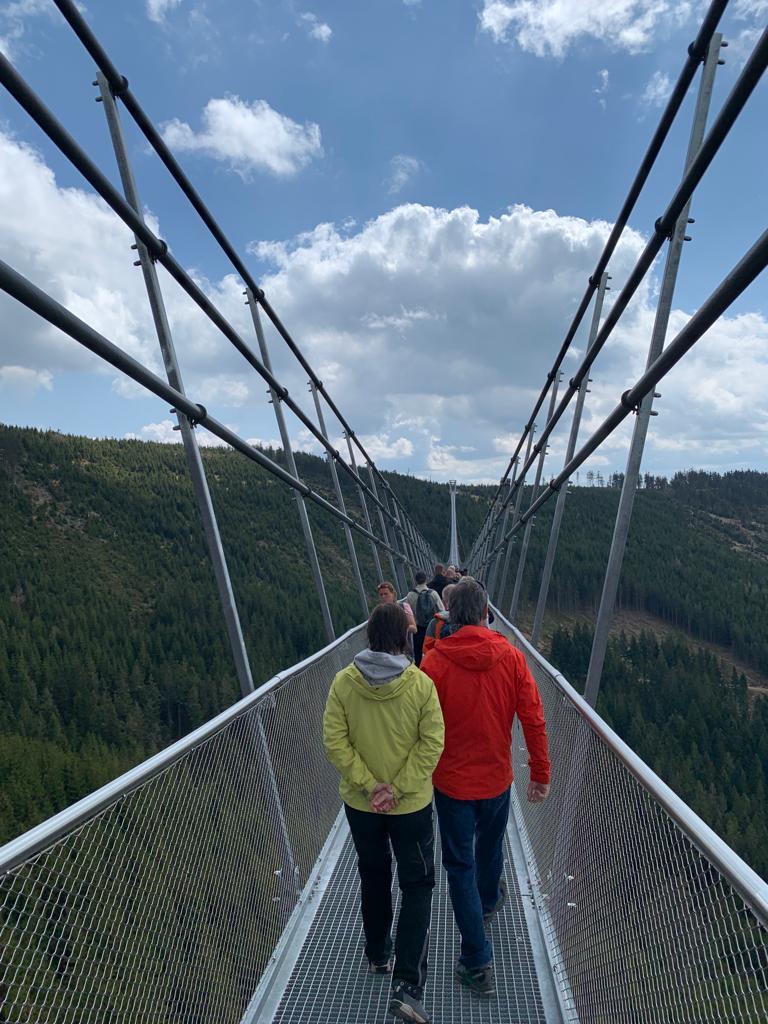 Nejdelší visutý most na světě se otevírá na Dolní Moravě