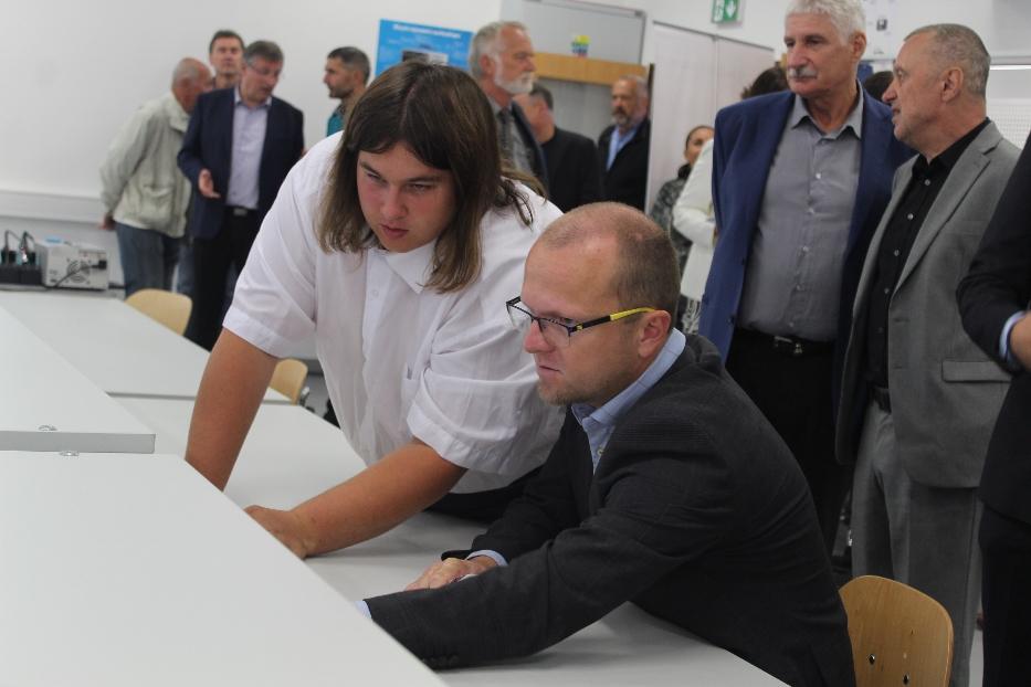 Průmyslovka v Letohradě otevírala nové dílny a učebny
