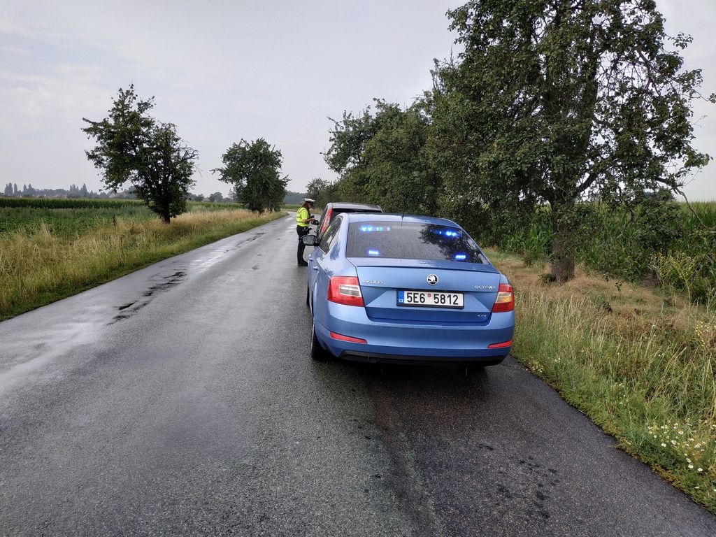 Hlídka pardubické dopravní policie se zaměřila na silnice v okolí Holic. 