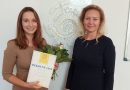 Nejlepší diplomovou práci napsala studentka z Ukrajiny, ocenění jí předala náměstkyně Matoušková
